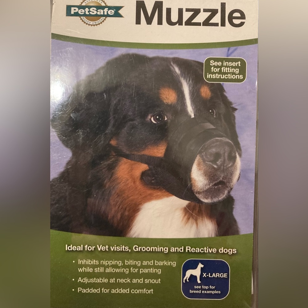NIB Black Dog Muzzle By Pet Safe  Size XL